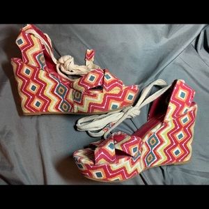 Geometric Tie Wedges